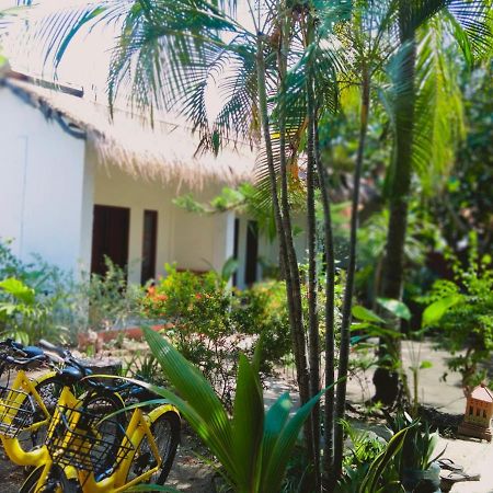 Maxal Bungalow Hotell Gili Air Exteriör bild